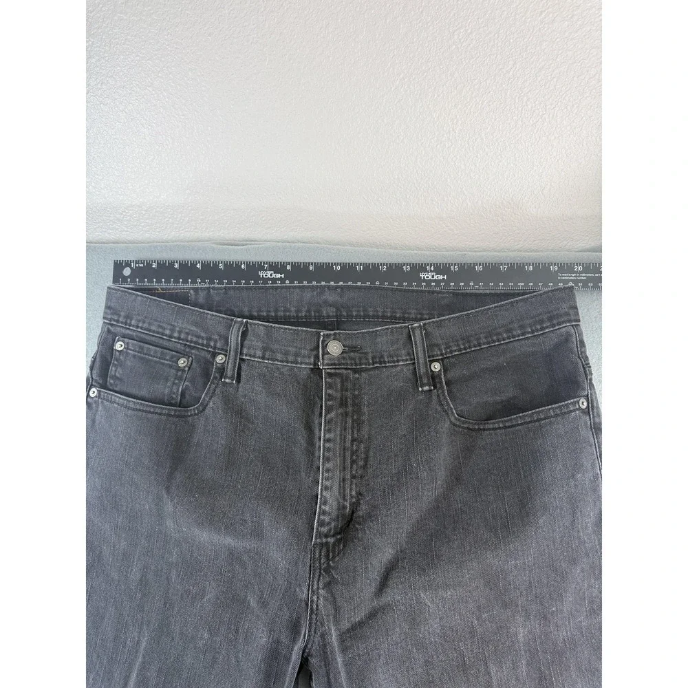 Levis levi 569
